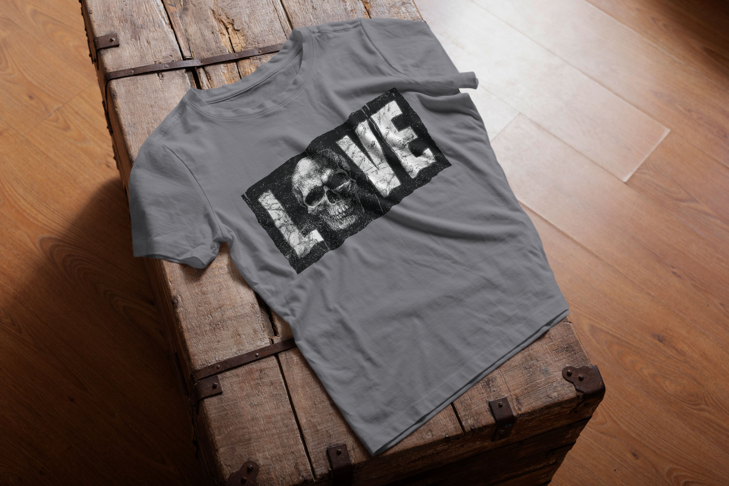 SKULL AND LOVE