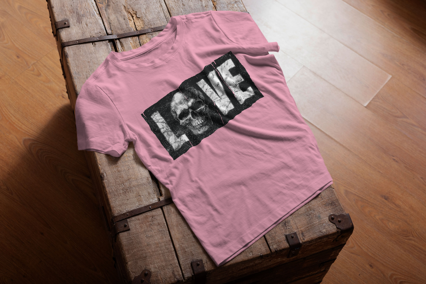 SKULL AND LOVE