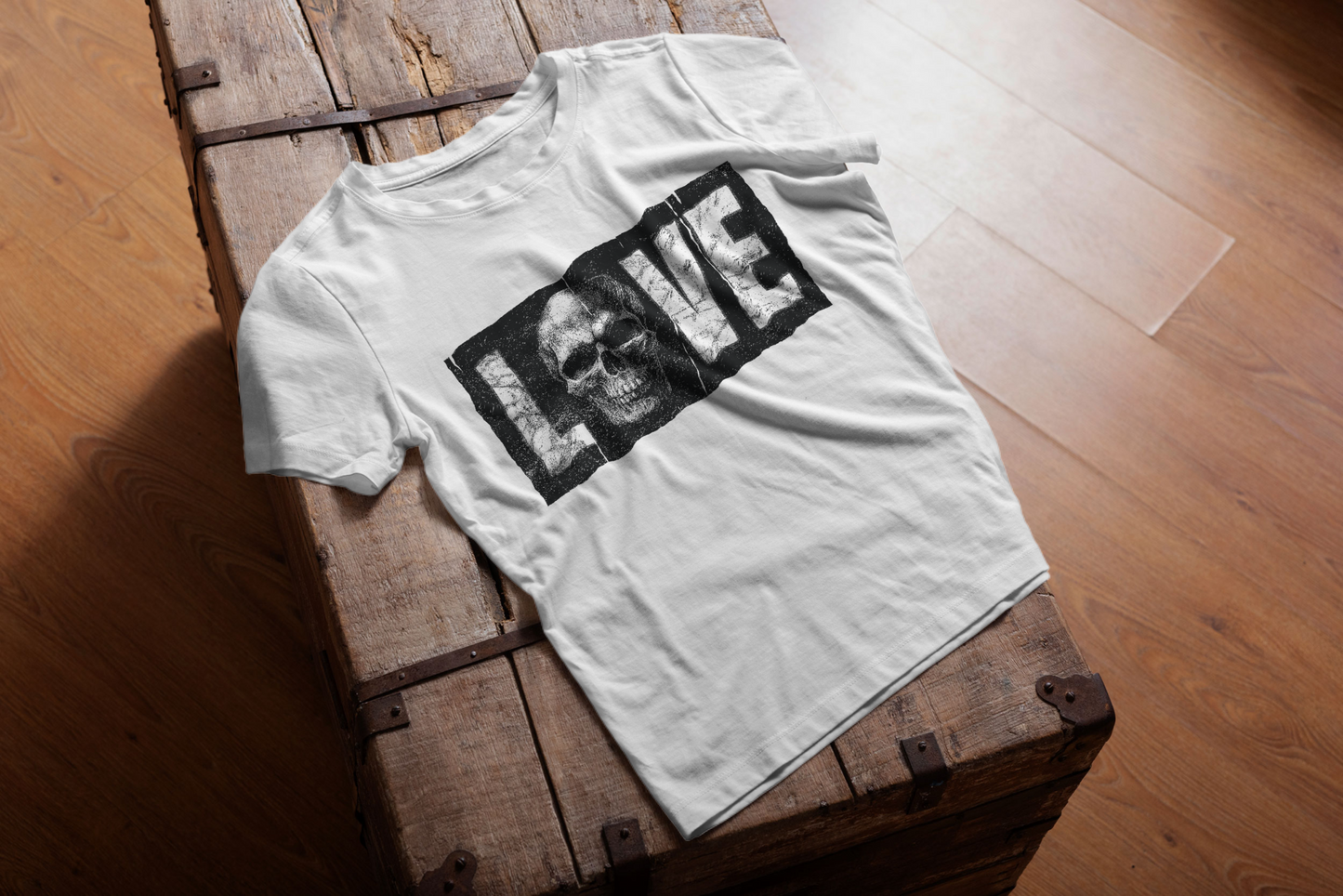 SKULL AND LOVE