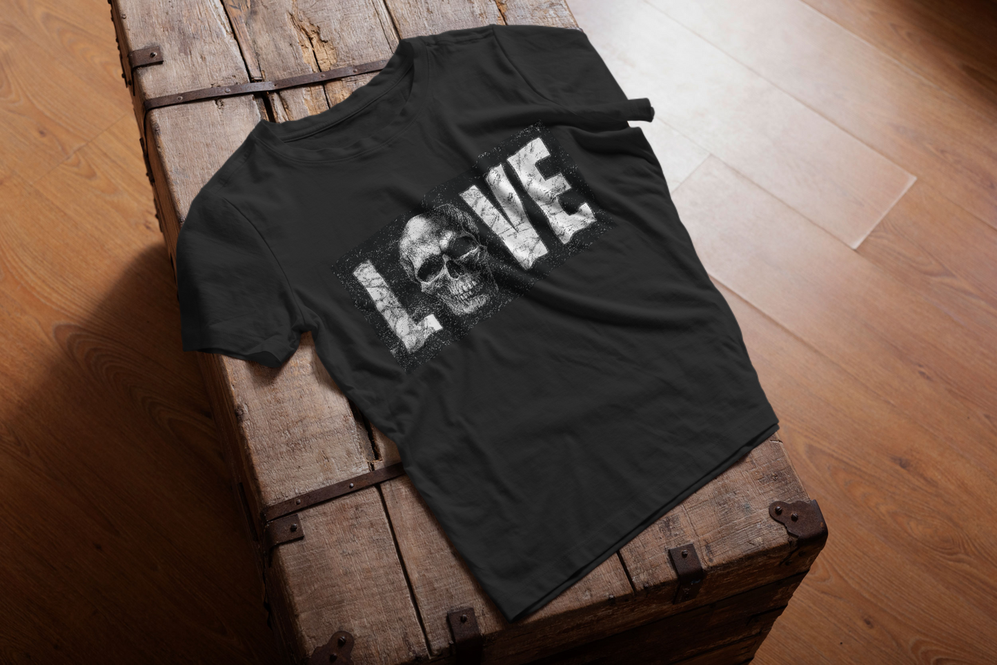 SKULL AND LOVE